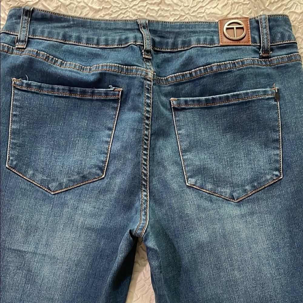 Tahari Blue Skinny Jeans with Natural Fade